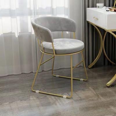 Dressing shop table chair