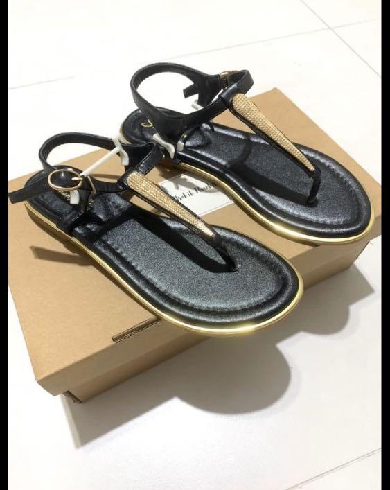 Gold t strap discount sandals