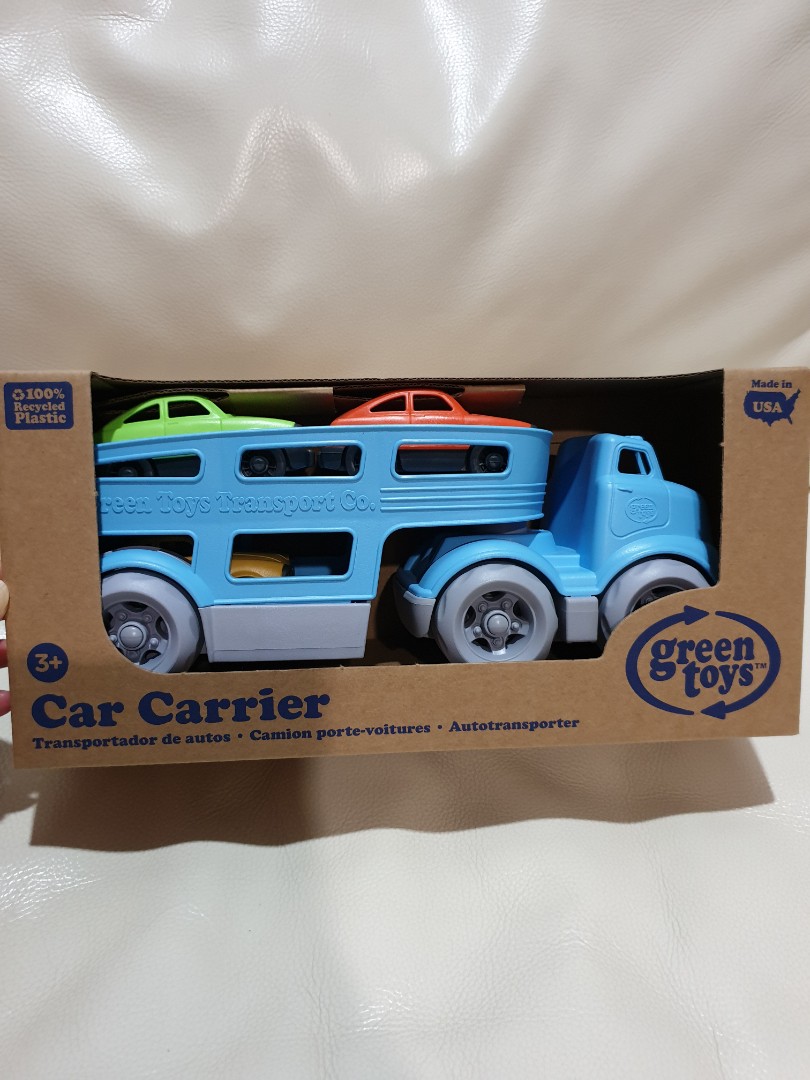 green toys car carrier