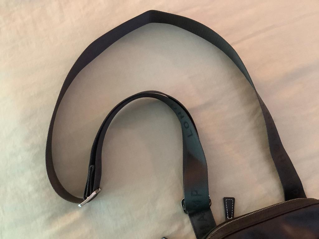 LIKE NEW Longchamp Cavalier Men Leather Crossbody Messenger Sling Bag