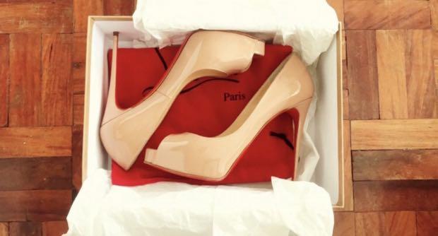 new very prive patent red sole pump