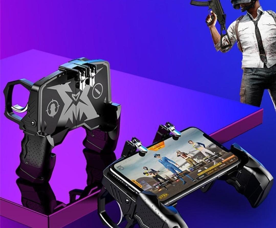 Mobile game controller (Category: Controllers) located in Petaling Jaya. Submitted by jayloon (Listing ID 1011677133, Image 1). Description: Best controller for mobile shooting games First come first served.