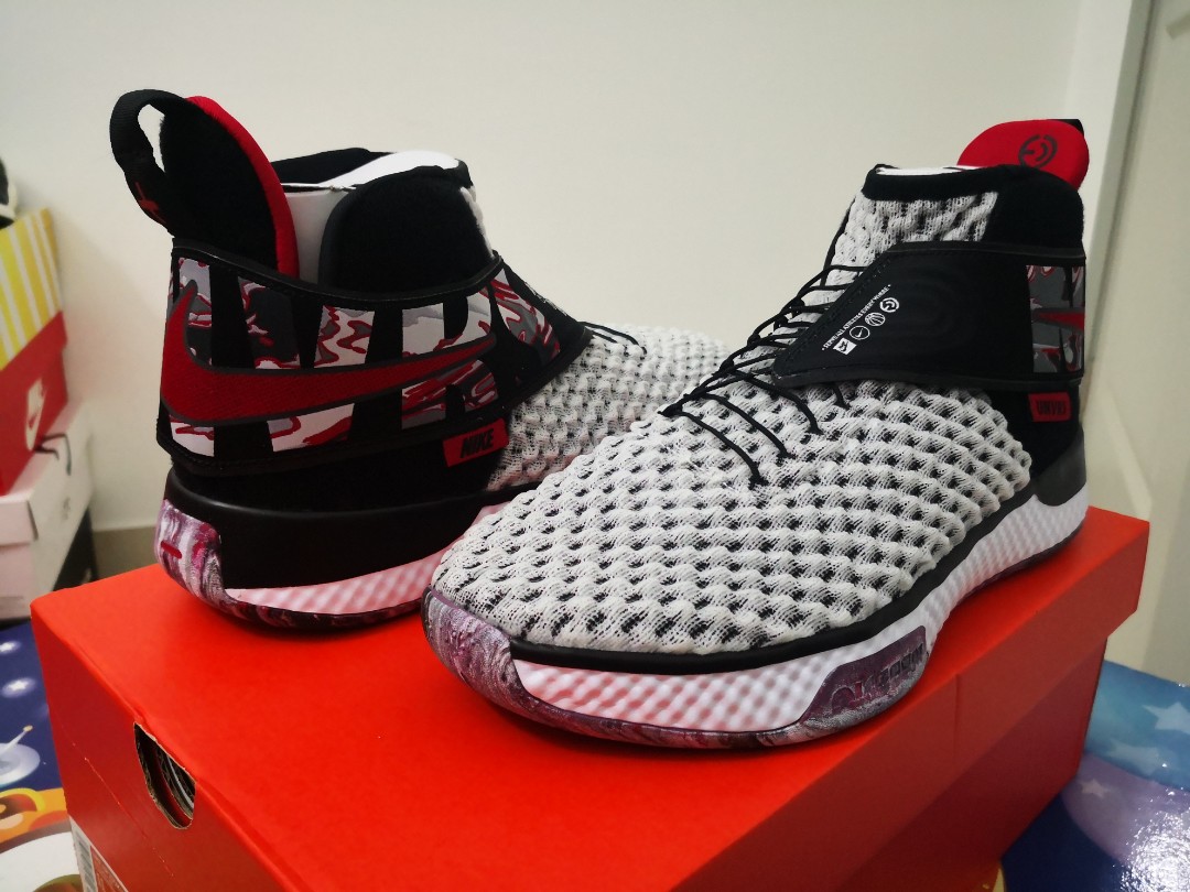 Nike Air Zoom UNVRS Basketball Shoe, Men's Fashion, Footwear, Sneakers on  Carousell