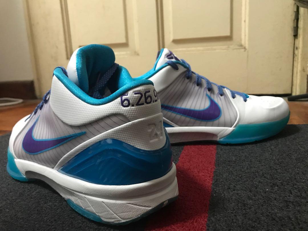 kobe 4 draft day on feet