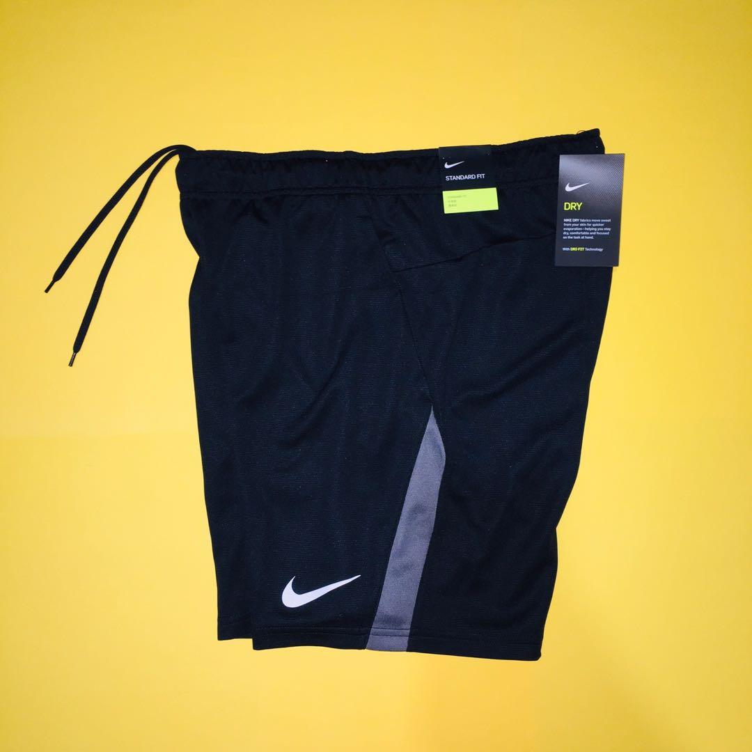 Nike Shorts Above the knee