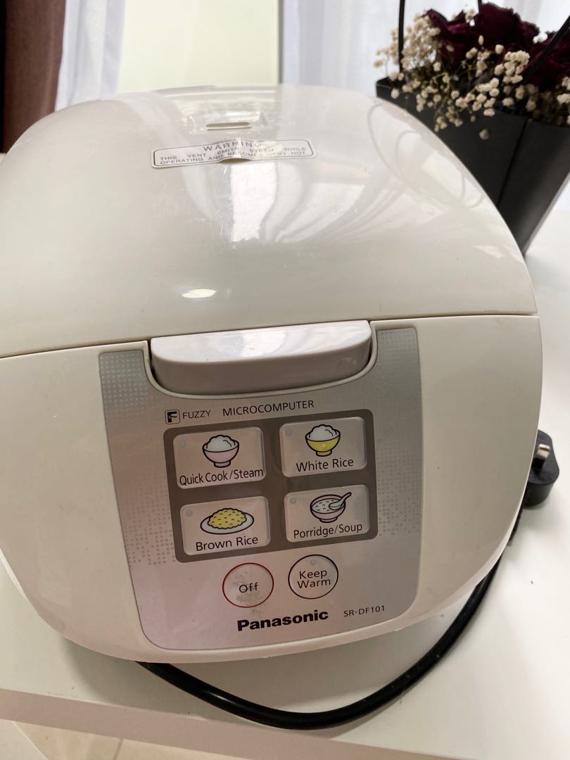 Panasonic Rice Cooker, TV & Home Appliances, Kitchen Appliances, Cookers on Carousell