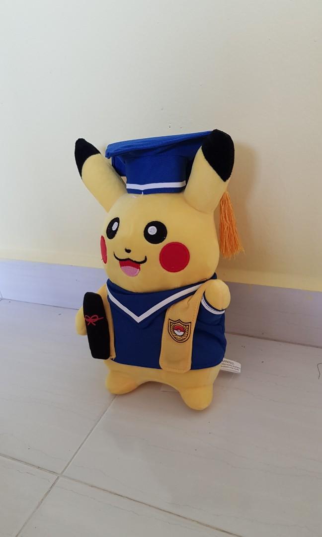 Pikachu graduado outlet