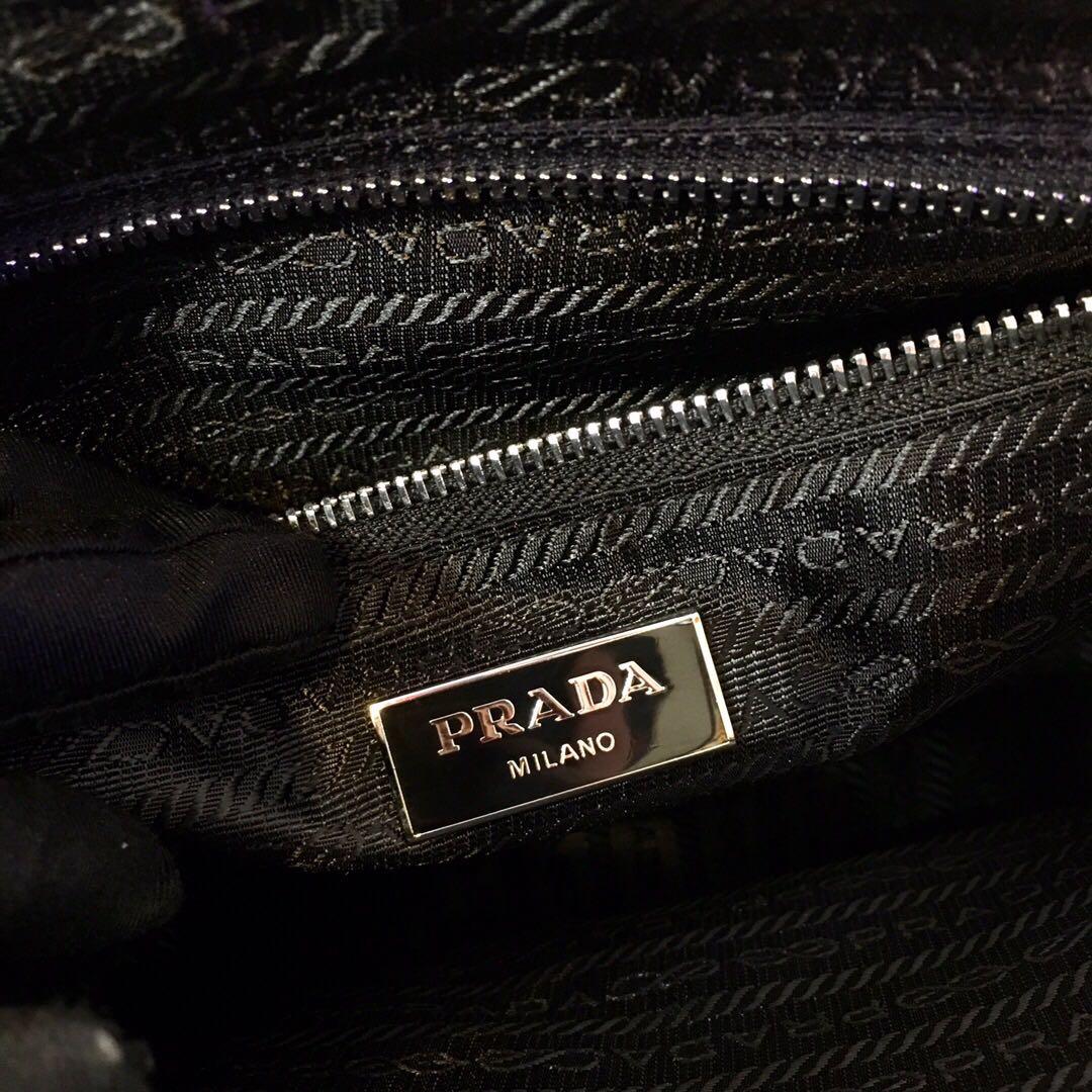 Prada Mens messenger bag 76633, Men's Fashion, Bags, Sling Bags on