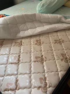 (Category: ) located in . Submitted by diorahenson (Listing ID 1011608962, Image 1). Description: .