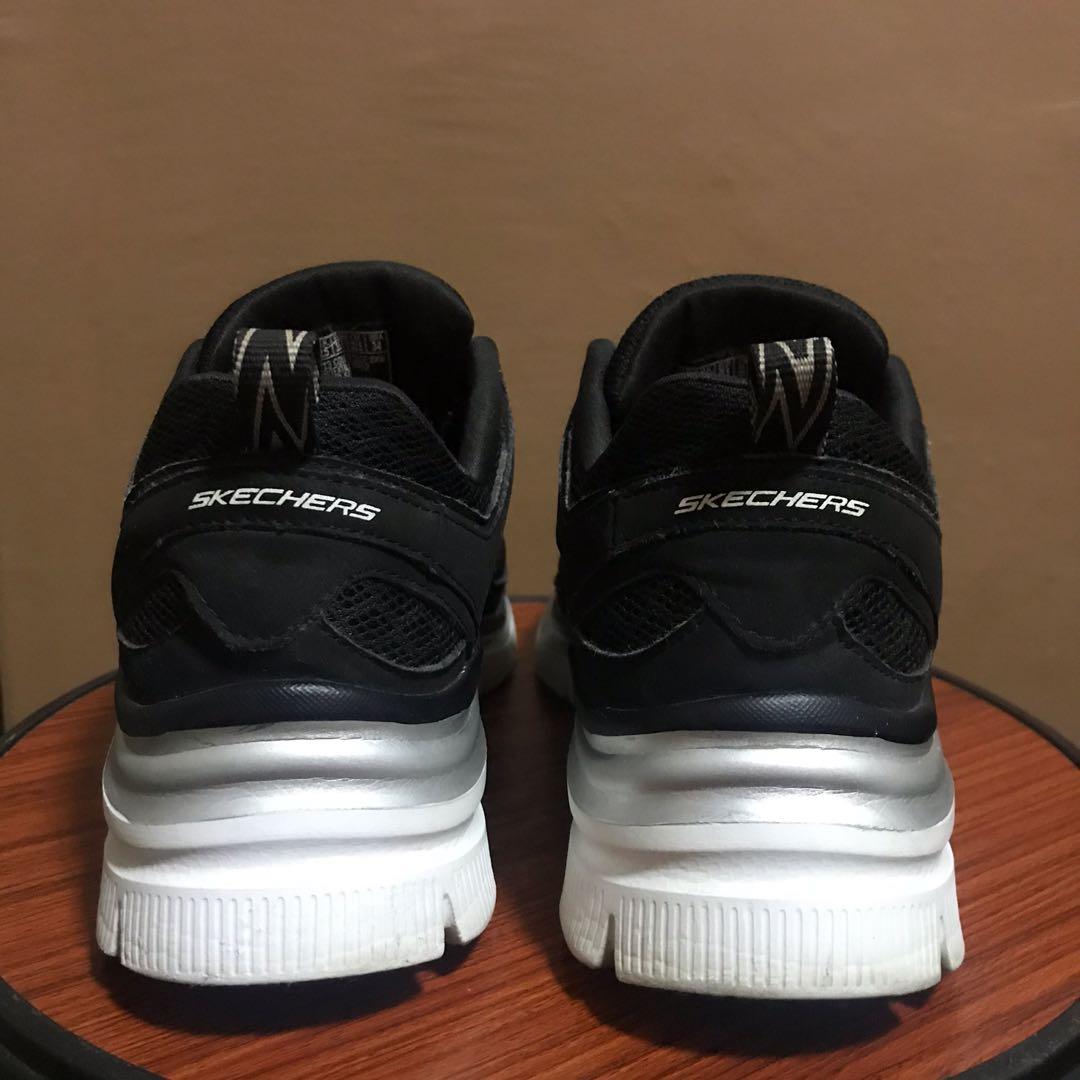 skechers lite weight price