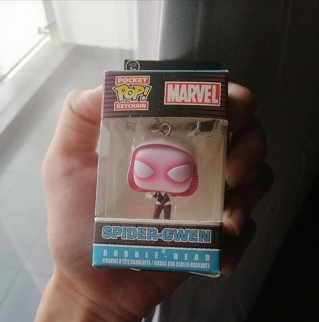 spider gwen funko pop keychain