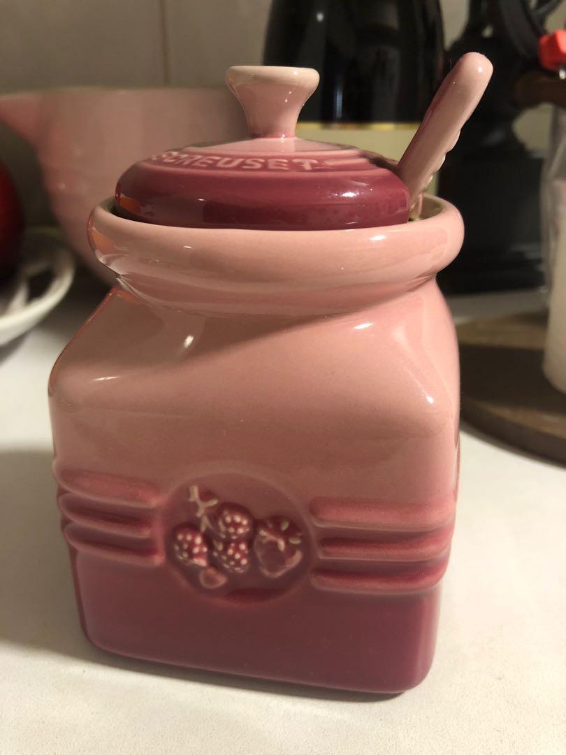 le creuset jam pot