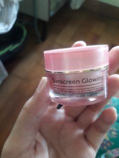 Sunscreen glowing by MD Glowing