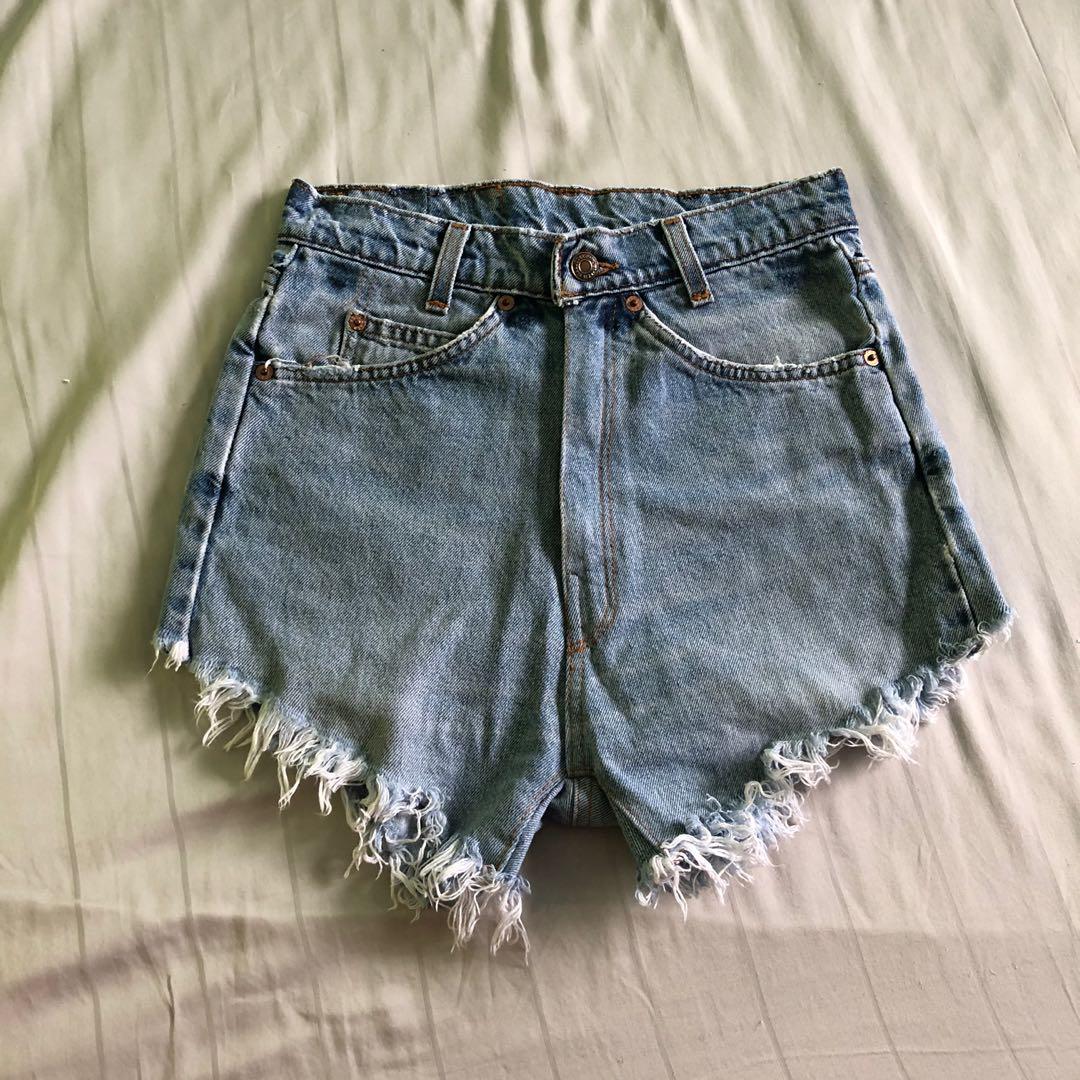 levis ripped shorts women's
