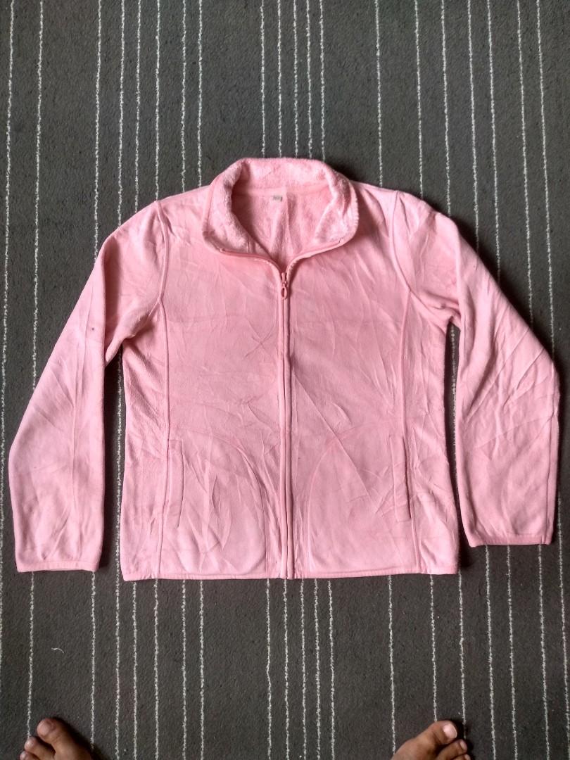 Uniqlo Fleece Jacket Women S Fashion Clothes Outerwear On Carousell