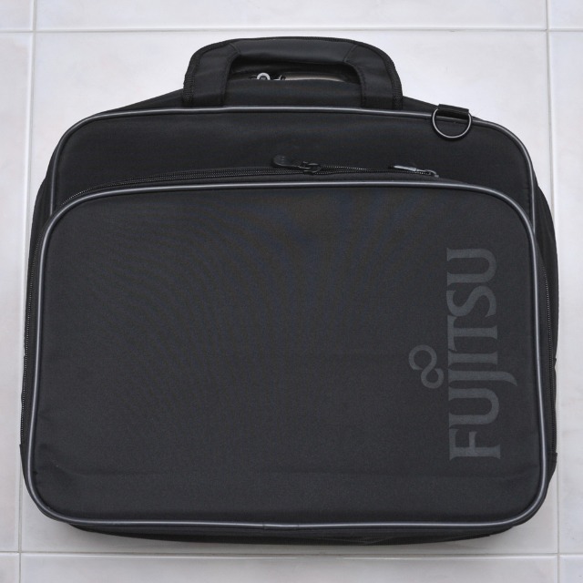 Fujitsu laptop bag Clearance