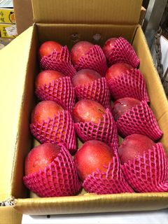 （分類：）位於 。 由 kathyava_ 提交（商品編號 1011749847，圖片 1）。簡介： 。