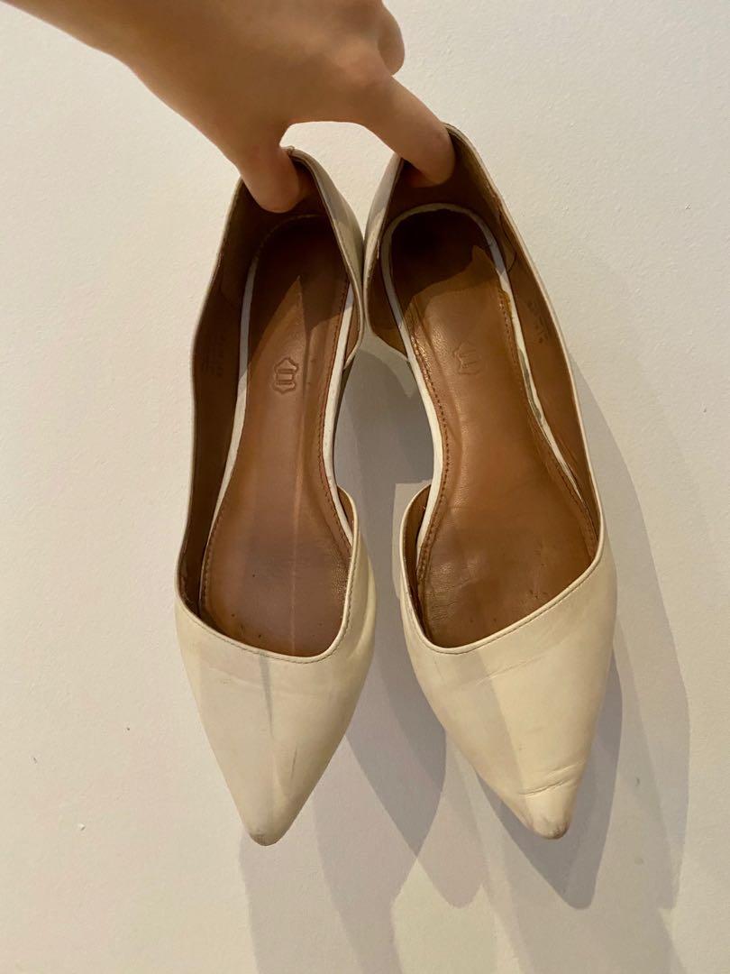 white flat pumps shoes