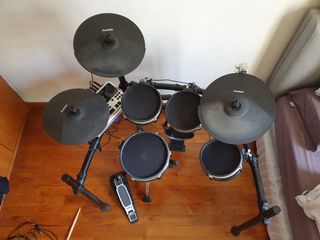 (Category: ) located in . Submitted by cr.drums (Listing ID 1011757249, Image 1). Description: .