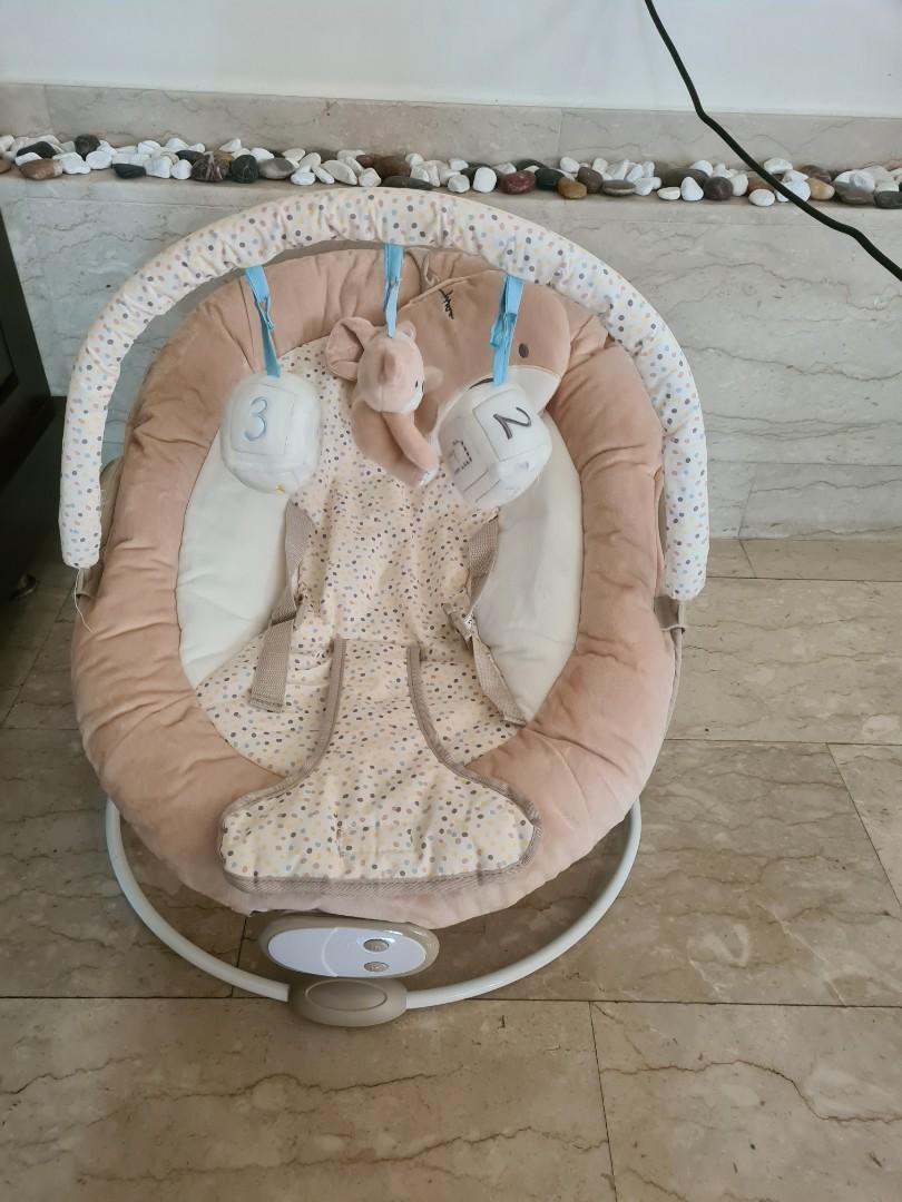 baby bouncer with music