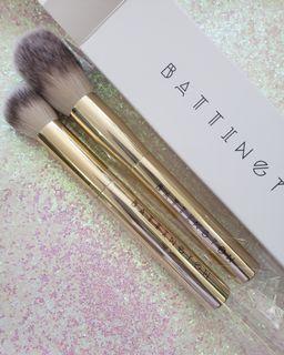 Battington brush set