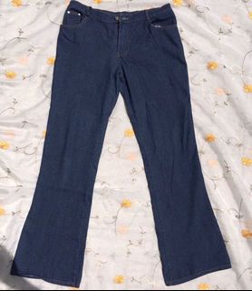 (Category: ) located in . Submitted by urfavprelove (Listing ID 1011802491, Image 1). Description: .