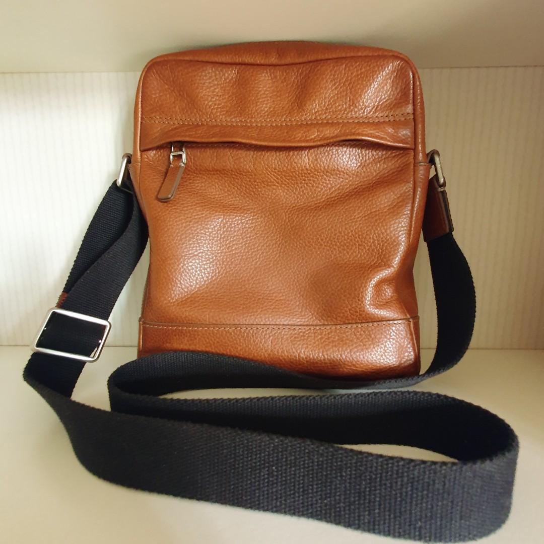Fossil sling bag man sales
