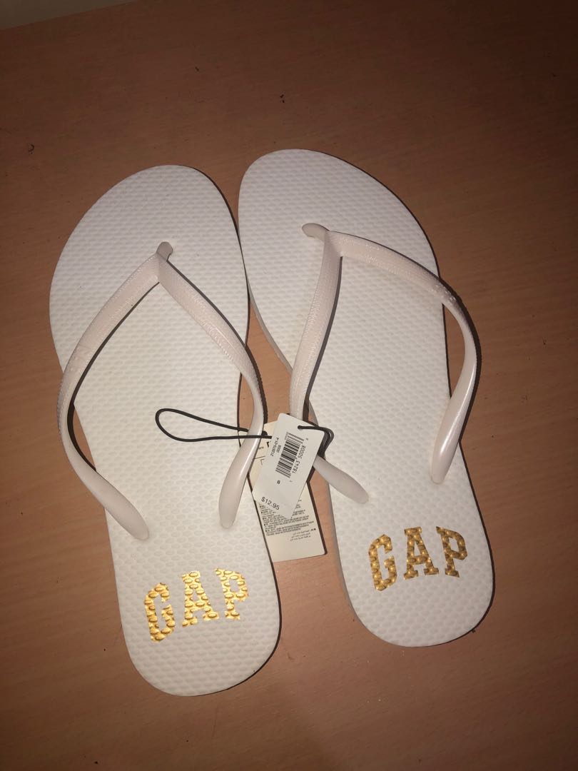 gap flip flops