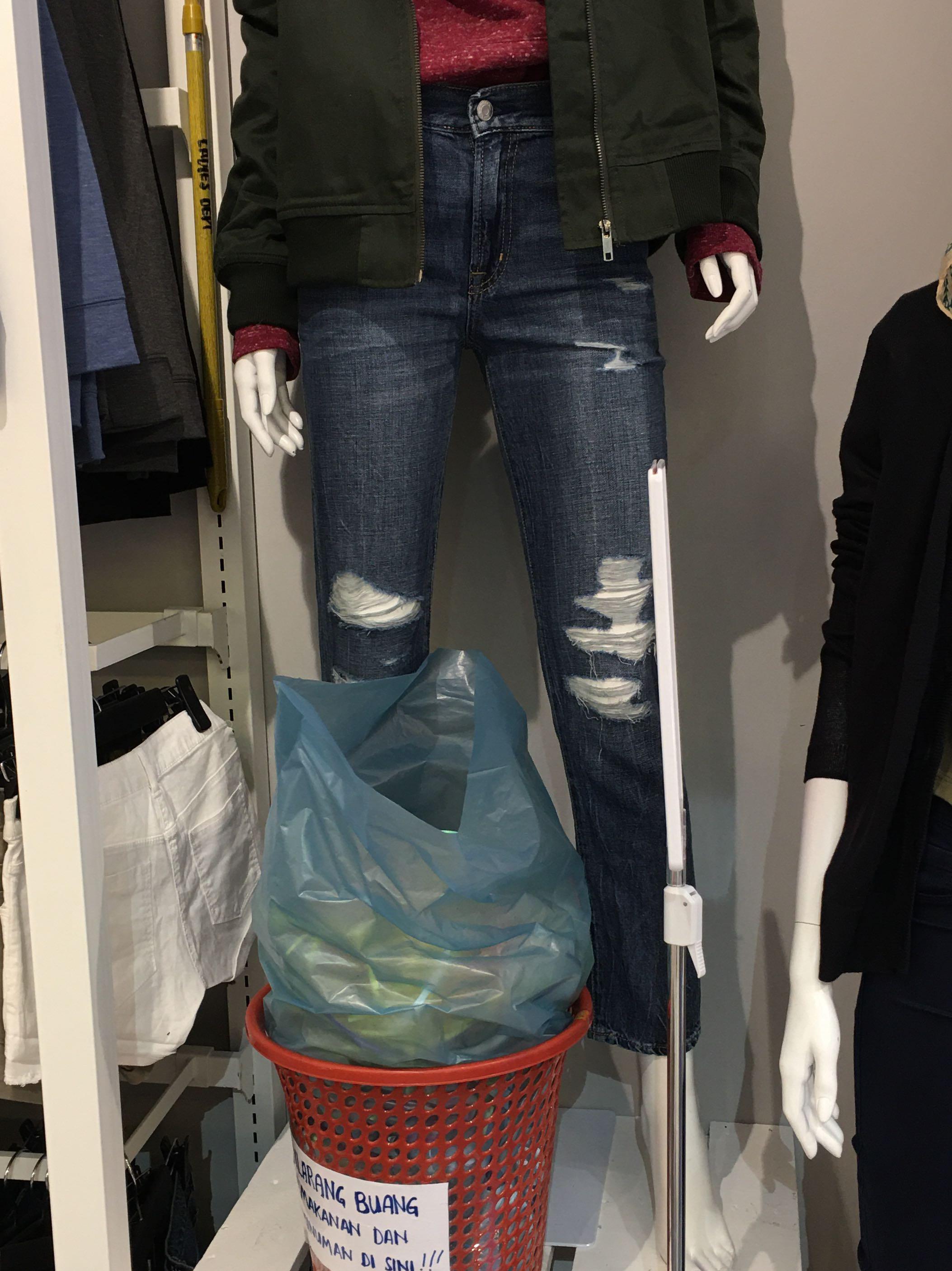 gap ripped jeans