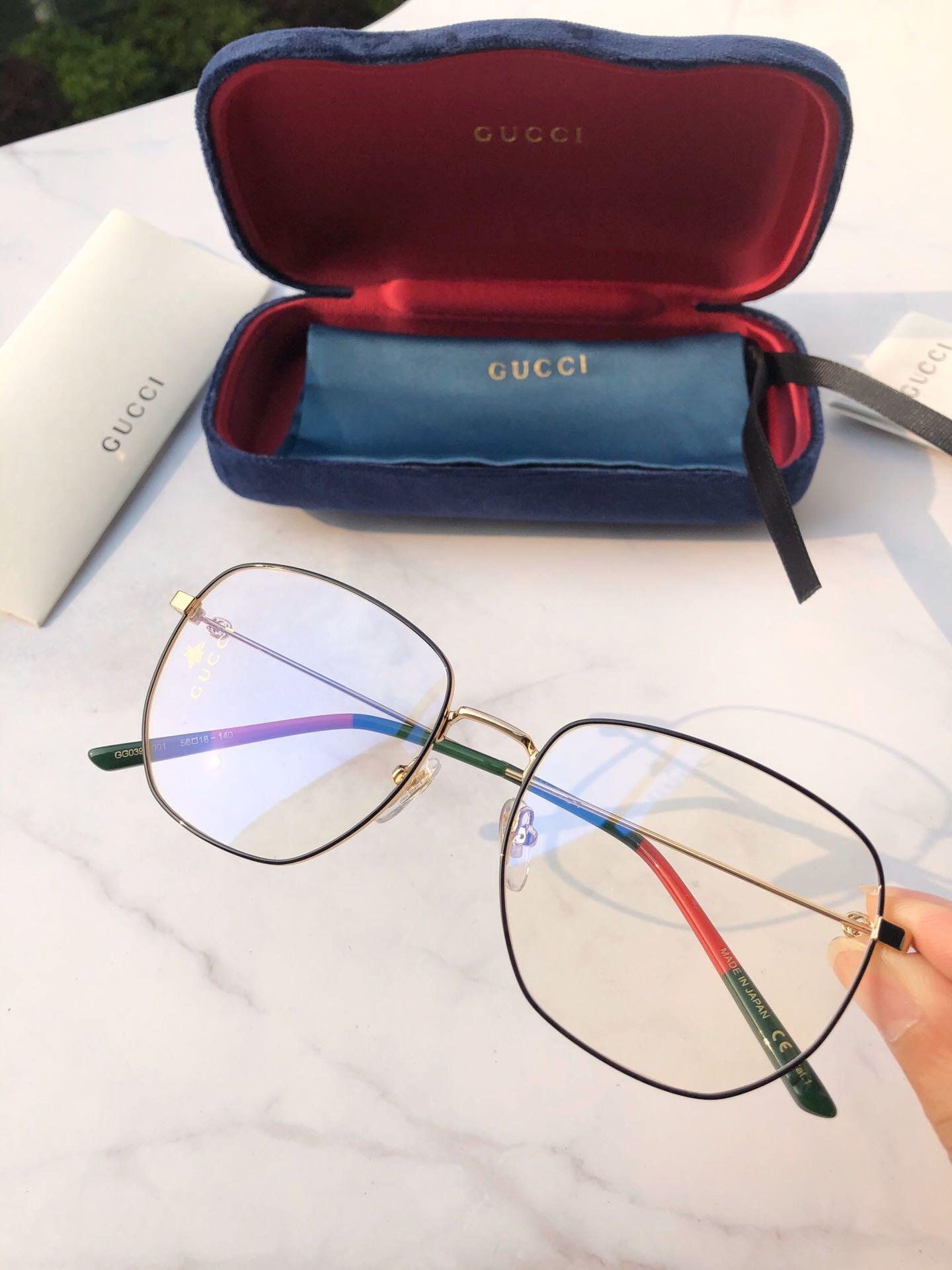gucci eyeglasses black and gold