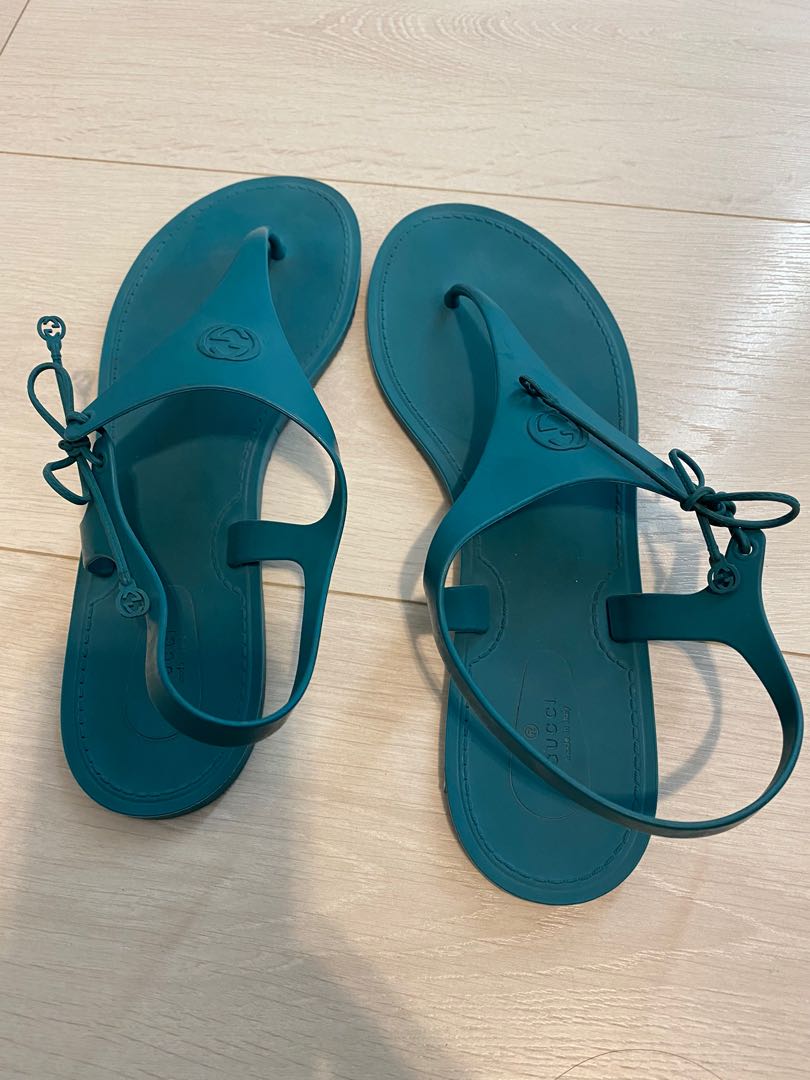 Gucci Katina Rubber Thong Sandals