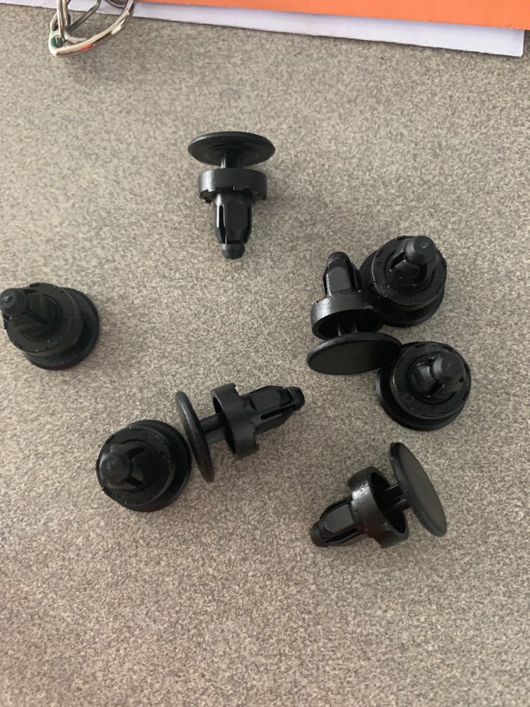 Honda Ek Ek9 Ek4 SiR wiper cowl fastener, Car Accessories, Accessories