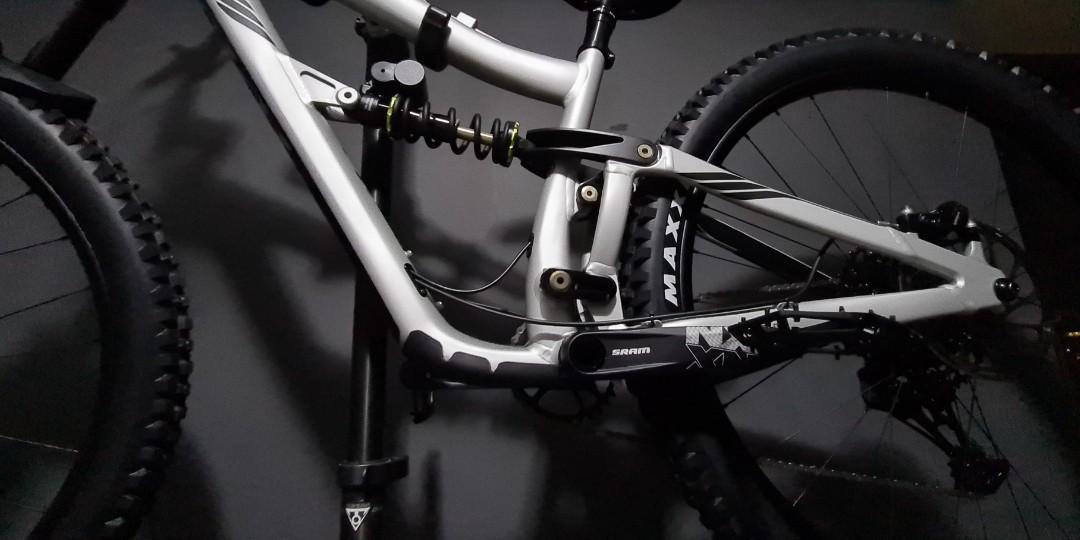 ibis ripmo bottom bracket