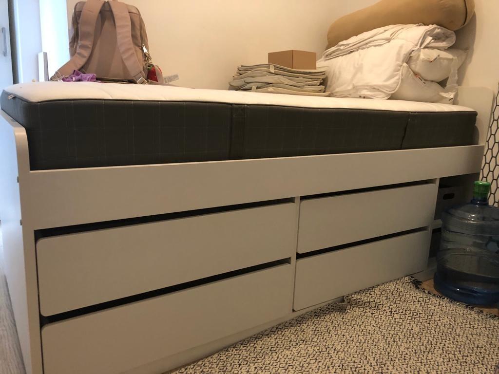 IKEA SLAKT single bed and Vikhammer side table (brand new), 傢俬＆家居, 傢俬
