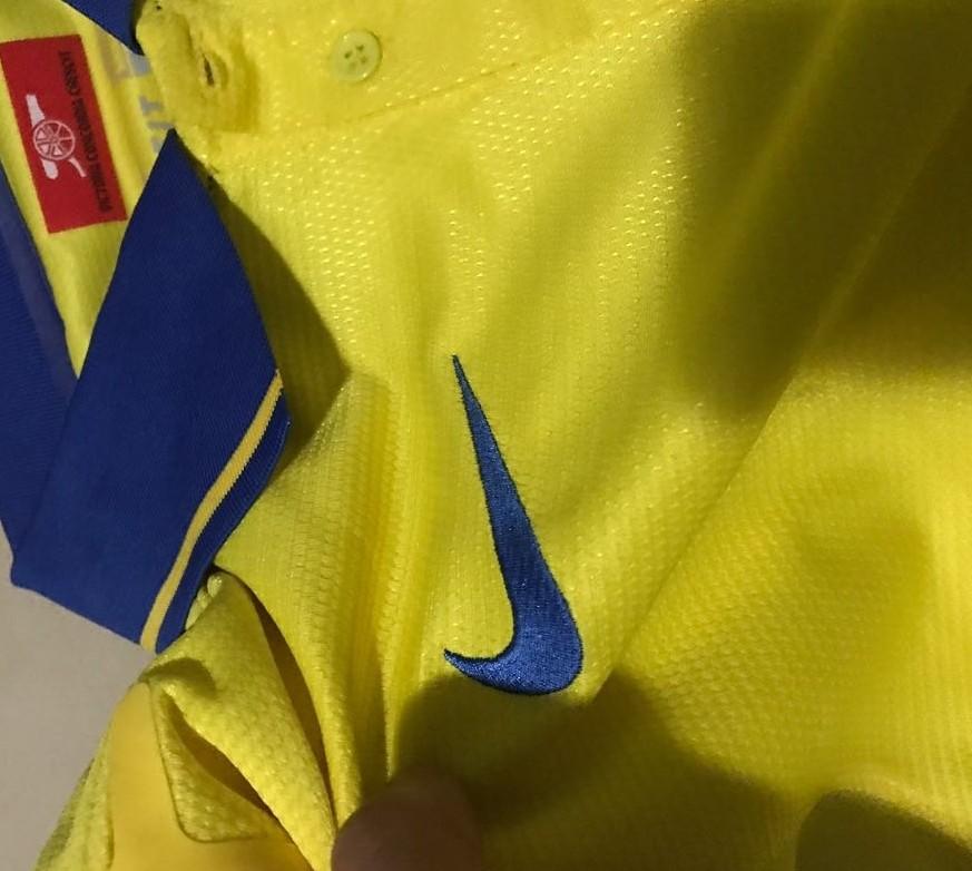 Jersey Arsenal Nike Fesyen Pria Pakaian Atasan Di Carousell