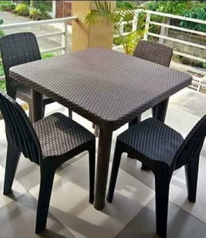 Jolly rattan table and chair hotsell review