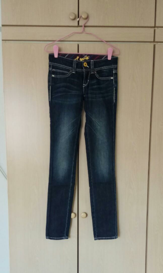 ladies levis