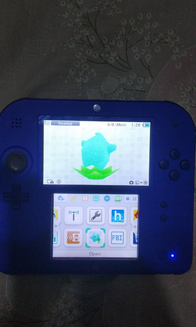 Mint Nintendo 2ds (modded with 15 preloaded 3ds games) 32Gb 