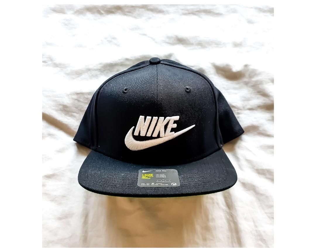 Nike sportswear hotsell pro adjustable hat