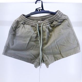 (Category: ) located in . Submitted by thrillthrifts (Listing ID 1011727368, Image 1). Description: .