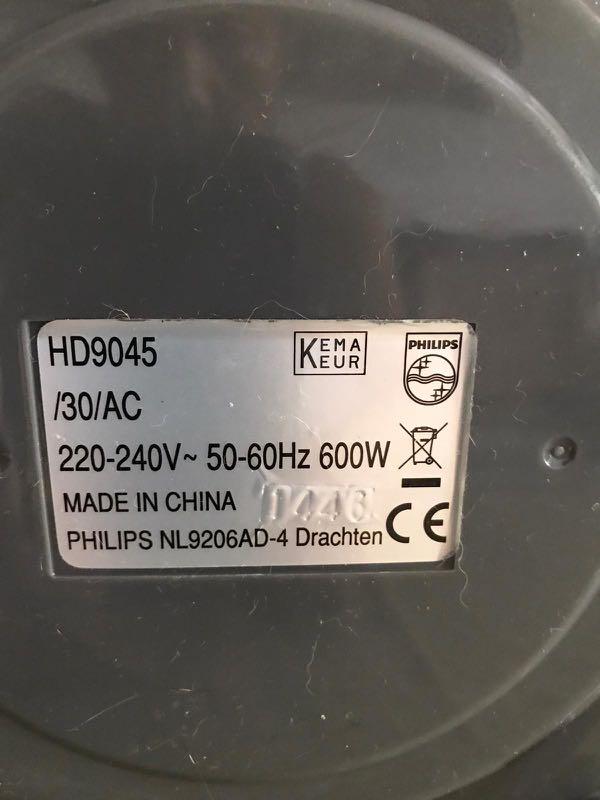 Philips bread maker Model 9045 (Category: Coffee Machines & Makers) located in Singapore. Submitted by getz5439 (Listing ID 1011782494, Image 3). Description: Item only open once to inspect Item from D&D No box no warranty .