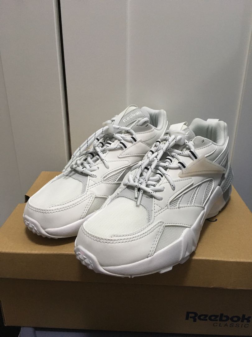 reebok aztrek 38