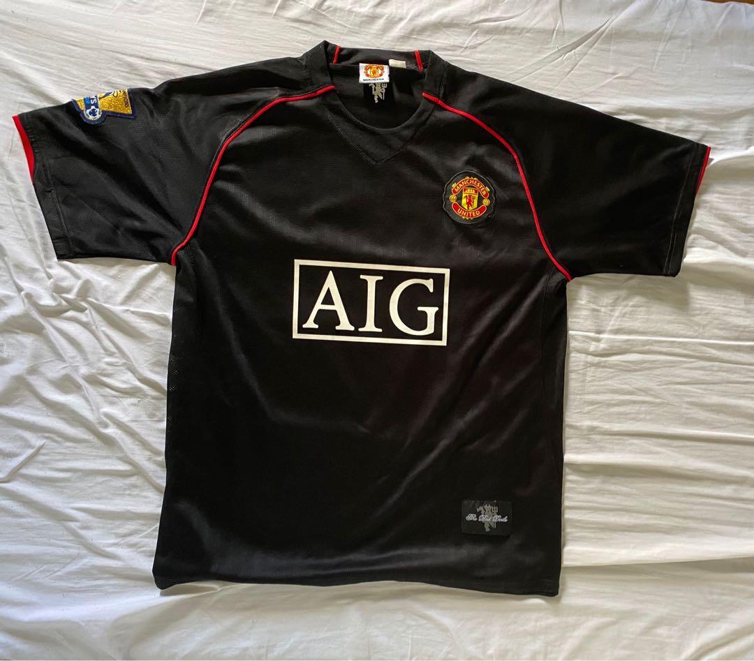 Ronaldo Manchester United Vintage Shirt Men S Fashion Clothes Tops On Carousell