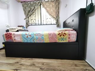 (Category: ) located in . Submitted by ktraj (Listing ID 1011813792, Image 1). Description: .