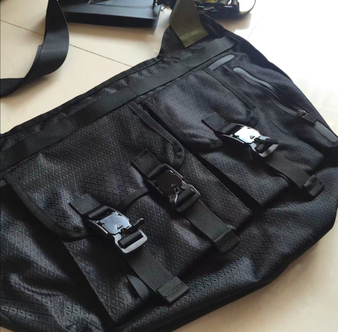 techwear messenger bag