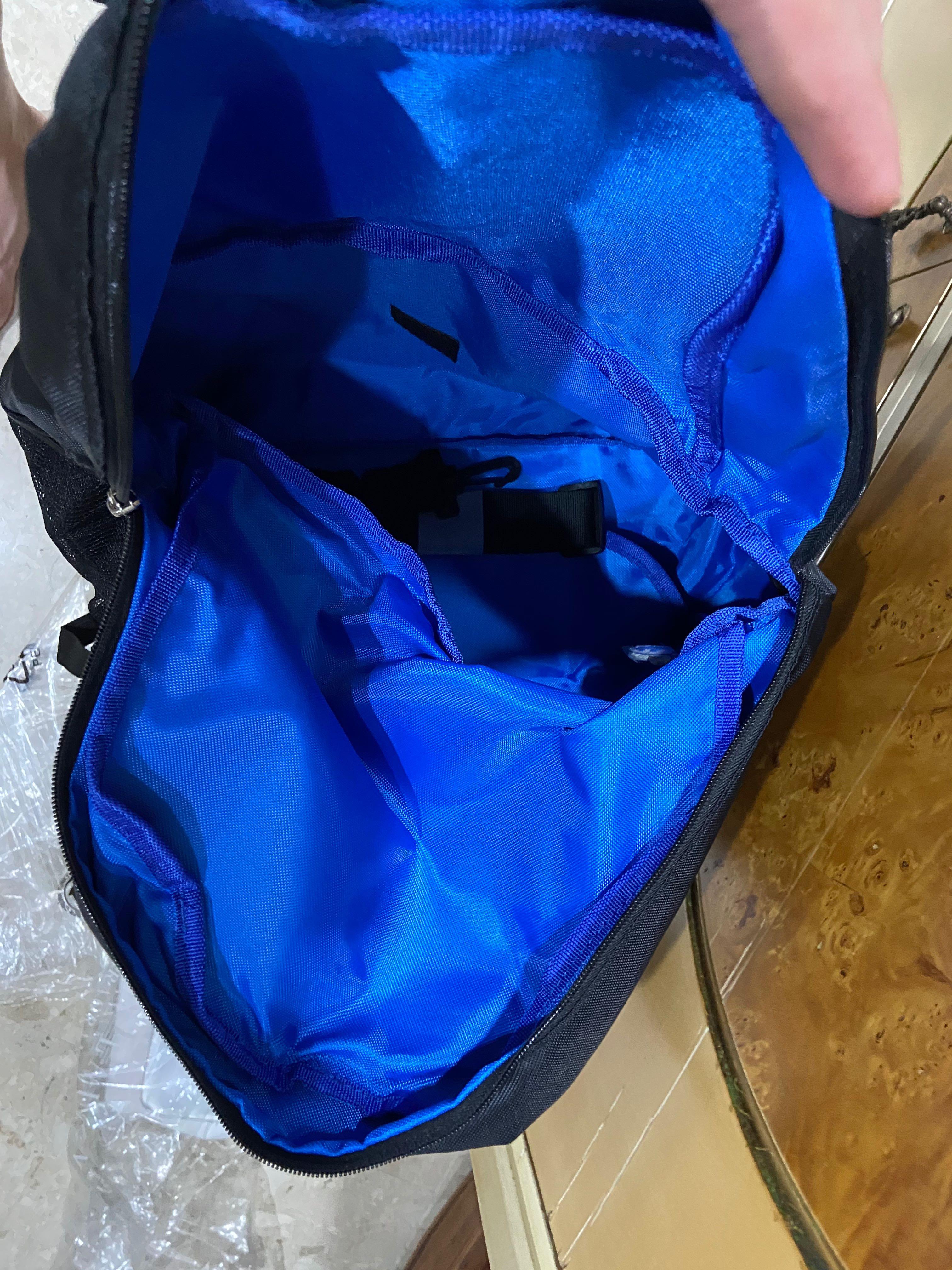 Transformable backpack (Category: Backpacks) located in Singapore. Submitted by pineabbleee (Listing ID 1011803479, Image 3). Description: COMPLETELY BRAND NEW - lightweight - can be transformed into a sling bag (see instructions) - sizeable and good for travelling .