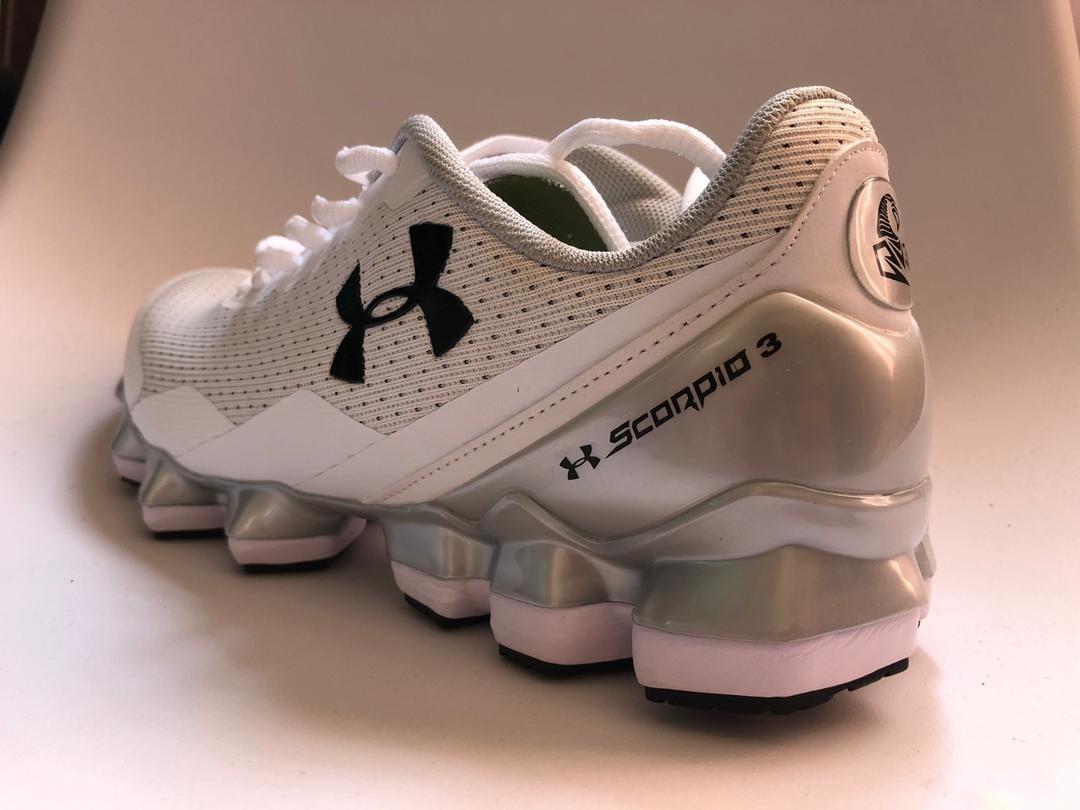 Tenis under hotsell armour scorpio blancos