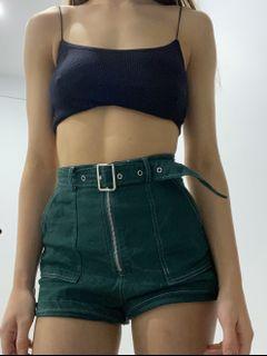 UNIVERSAL CARGO SHORTS