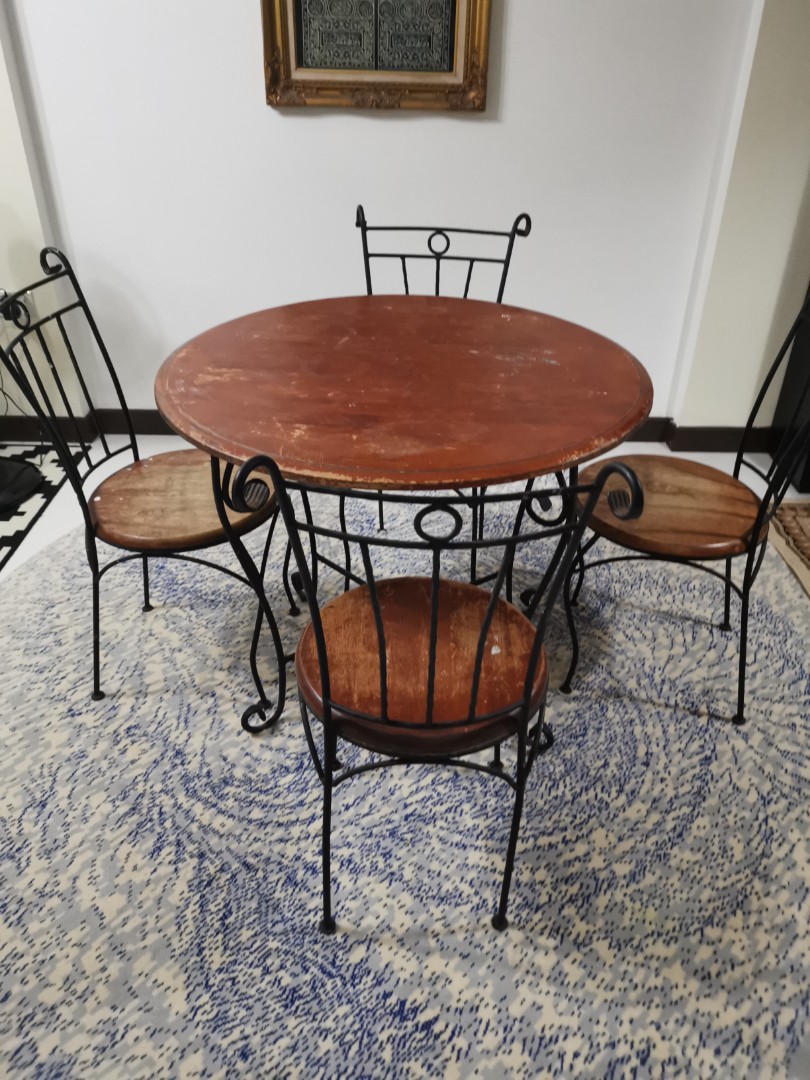 Wrought Iron Round Dining Table W 4 Chairs Furniture Home Living Tables Sets On Carou Wrought Iron Round Dining Table W 4, Round Wrought Iron Dining Table And Chairs