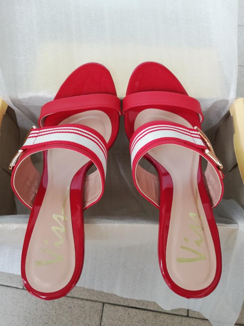 Viss Sandal Women S Fashion Shoes On Carousell